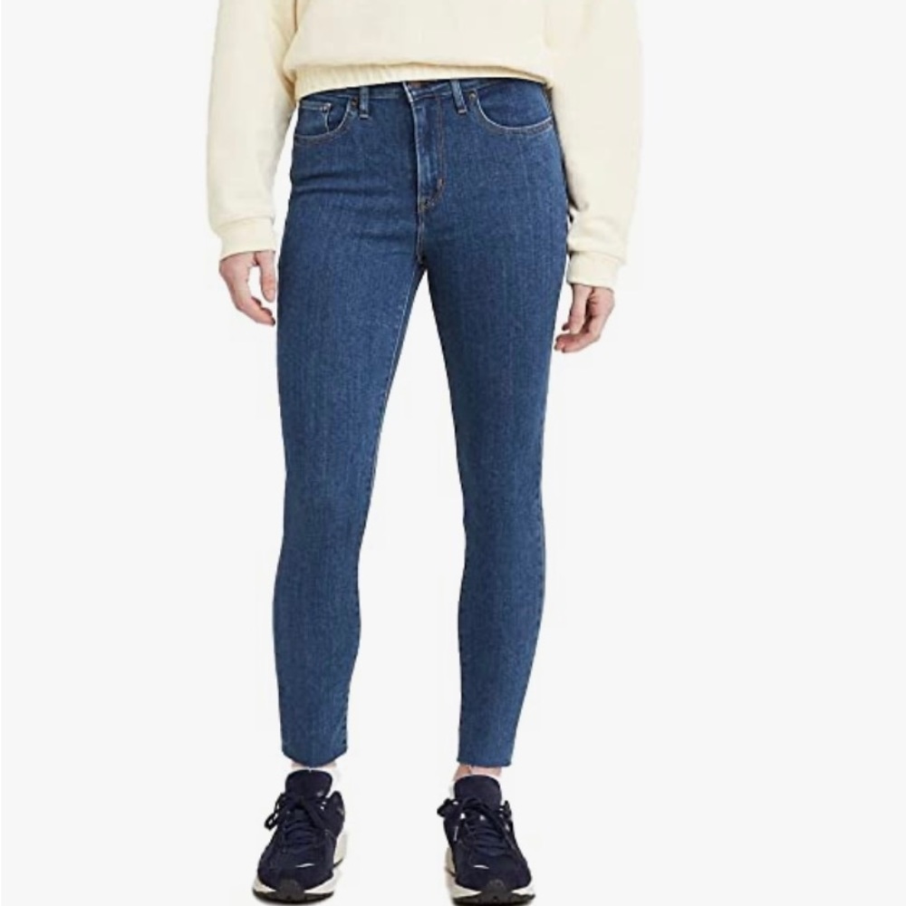 Levis 721 High Rise Skinny Jeans.